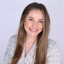 Mollie Riley's Instagram, Twitter & Facebook