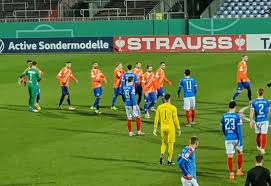 Johannes van den bergh is available after suspension and could return. Holstein Kiel Sv Darmstadt 98 7 6 N E 1 1 1 1 1 1 0 0 Lilienblog
