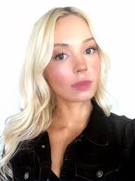 In this video i show you how to get your hair bright blonde at home. How To Fix Bleached Hair According To A Celebrity Colorist Who What Wear