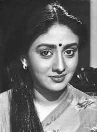 Black And White Photos Of Indian Celebrities Pin By Gumrahmaqsood85 On Bollywood Black White Vintage Bollywood Beautiful Bollywood Actress Bollywood Actress