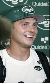 Jets' Aaron Rodgers coaching Zach Wilson in Hall of Fame Game gets 'Hard  Knocks' spotlight