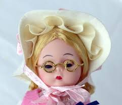 Madame Alexander Mother Goose with Goose 8" Doll 11620 w Stand 1997