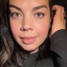 Abbie Crowe's Instagram, Twitter & Facebook