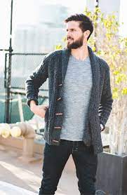 Double Live Action Getup Creating Modern Looks With Sneakers Primer Mens Fashion Casual Sneakers Men Fashion Mens Winter Fashion
