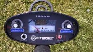You may have to exert a little muscle into it to clear the bounty hunter discovery 3300 metal detector has some excellent features that are valuable to the. Top 10 Metal Detectors Of 2020 Video Review