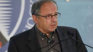 Share Thanksgiving matches new Canadians with family meals