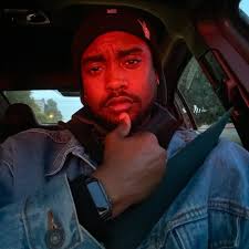 Britt and Kenya are both wrong….Kenya's delivery was more entertaining to  me though wrong, messy but that's what these housewives shows are about so  let's not act all high and mighty by