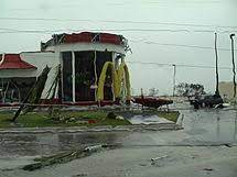 Durante ese periodo el 'wilma' puede descargar en algunos lugares de la zona afectada de yucatán hasta 1.000 litros por metro cuadrado de lluvia. Huracan Wilma Wikipedia La Enciclopedia Libre
