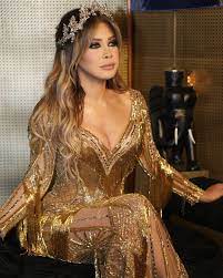 Lebanese pop artist since 1994 snapchat nawalalzoghbi email: Ø¹Ù‚Ù„ÙŠ ÙˆÙ‚Ù Nawalelzoghbi Golden Star Hair By Victorkeyrouz Makeup Ù†ÙˆØ§Ù„ Ø§Ù„Ø²ØºØ¨ÙŠ Netienews Com