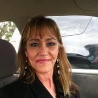 Lynn Carmichael's Instagram, Twitter & Facebook