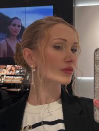 Work Maters 🤍 Keeping this beautiful memory's with my girls , coz gonna  delete all the pictures from the phone . I need more space for the new  memories lol 🤍 #diorbeauty