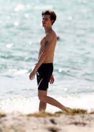 Shawn mendes and camila cabello are no longer a couple. Shawn Mendes Can T Keep His Lips Off Camila Cabello