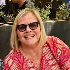 Candace Munsey's Instagram, Twitter & Facebook