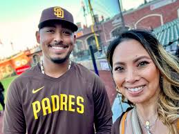 Check out some of our favorite photos from today's #PadresCommunityTour!  Four different groups of players, coaches, and alumni visited first  responders, elementary schools, and iconic locations in San Diego, making  for a