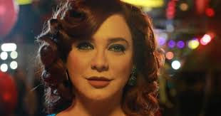 احتفلت الممثلة السورية سلاف فواخرجي بعيد ميلاد إبنها الكبير حمزة الـ21، رغم غيابه بسبب دراسته في الخارج، من خلال إحتفال بسيط مع أخيها وعائلته. Ù‚Ø¨Ù„ Ø¹Ø±Ø¶ Ø§Ù„Ø­Ù„Ù‚Ø© Ø§Ù„Ø£Ø®ÙŠØ±Ø© Ø³Ù„Ø§Ù ÙÙˆØ§Ø®Ø±Ø¬ÙŠ ØªÙ‡Ø§Ø¬Ù… Ø§Ù„Ù‡ÙŠØ¨Ø© Ø§Ù„Ø±Ø¯ Ø¬Ù†ÙˆØ¨ÙŠØ©