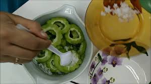 Peria goreng rangup adalah sebuah hidangan india yang enak jika dimakan dengan nasi daun pisang. Resepi Peria Peria Goreng Rangup