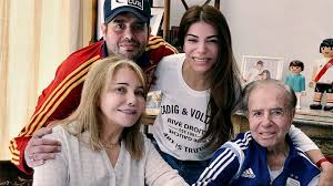 A la salida de la comisaría, espinoza hizo un mea culpa, aseguró que se trataba de la celebración del cumpleaños de su. Zulema Yoma Nego Que Vaya A Casarse Por Segunda Vez Con Carlos Menem La Ultima En Enterarme Fui Yo Emol Com