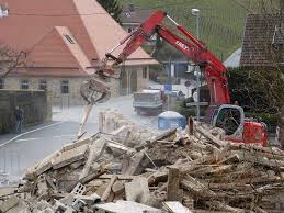 Tips Tricks And Advice From A Toronto Demolition Company That S Fast And Efficient To Successfully Complete A House Removals Demolition Concrete Removal
