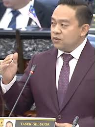 VAPE: JANGAN OBSES HARAM SAJA, AMBIL TINDAKAN SEGERA MELALUI BAJET 2026. 1.  Pagi ini dalam perbahasan Penyata Jawatankuasa Pilihan Kesihatan mengenai  penggunaan vape di kalangan rakyat Malaysia, saya ...