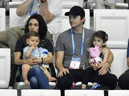 May 27, 2021 · es heißt zwar, es sei ein gästezimmer, und das hofft man auch für die kinder. Awww Mila Kunis Und Ashton Kutcher Zeigen Ihre Sussen Kinder Ashton Kutcher Mila Kunis Ashton Kutcher Steamy Kiss