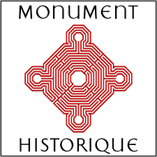 Le journaliste recueille des informations, les vérifie et les rend accessibles au public. Monument Historique Wikipedia