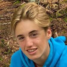 Noah Tait's Instagram, Twitter & Facebook