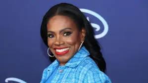 Method Man, Damson Idris, Morris Chestnut, terrence howard, Taye Diggs,  harold perrineau, Janelle James, Sheryl Lee Ralph, Queen Latifah, Awards  show, Black Identity, Fashion and style themes, Style and fashion themes,  Red