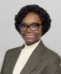 Q&A with Dr. Velma Scantlebury-White, the first Black female transplant  surgeon in the U.S.