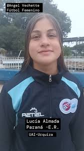 Lucía Almada, la juvenil delantera de 17 años, oriunda de Paraná, E.R.  integra el plantel de primera división de la UAI-Urquiza. , Muchas gracias  por la buena onda @almada_lucia27 !!!!