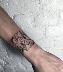 These are 40 of the best and most unique tattoo ideas for men in 2020, whether you're mulling your first tattoo or inking your last patch of free skin. 21 Excellent Flower Tattoo Ideas For Men Styleoholic