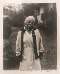 Greenville County Museum of Art - This photograph by Annie Leibovitz in 1997 was part of her body of work entitled "Women," a book of photographs that captured the American Female spirit.