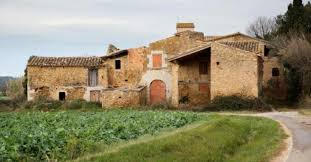Las casas rurales baratas son la excusa perfecta para hacer una escapada de fin de semana y elegir un destino con la naturaleza como gran protagonista. Rural Idealista News
