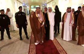 واس_ استقبل خادم الحرمين الشريفين الملك سلمان بن عبدالعزيز آل سعود ،في نيوم، اليوم، فخامة الرئيس عبدالفتاح السيسي رئيس جمهورية مصر العربية، بحضور الأمير محمد بن سلمان بن عبدالعزيز ولي العهد نائب رئيس مجلس الوزراء وزير الدفاع. Ø§Ù„Ù…Ù„Ùƒ Ø³Ù„Ù…Ø§Ù† ÙŠØµÙ„ Ø¥Ù„Ù‰ Ù…Ù„Ø¹Ø¨ Ø§Ù„Ø¬ÙˆÙ‡Ø±Ø© Ù„ØªØ³Ù„ÙŠÙ… ÙƒØ£Ø³ Ø®Ø§Ø¯Ù… Ø§Ù„Ø­Ø±Ù…ÙŠÙ† Ø§Ù„Ø´Ø±ÙŠÙÙŠÙ† ØµÙˆØ± Ø¨ÙˆØ§Ø¨Ø© Ø§Ù„Ø£Ù‡Ø±Ø§Ù…