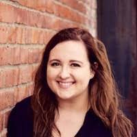 Julie Fenimore's Instagram, Twitter & Facebook