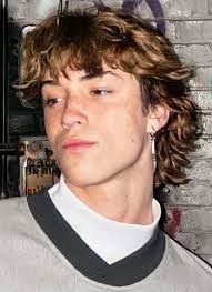 Eric Lugo's Instagram, Twitter & Facebook