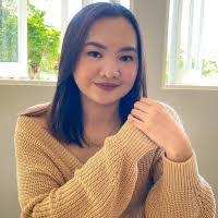 Antoinette Clemente's Instagram, Twitter & Facebook