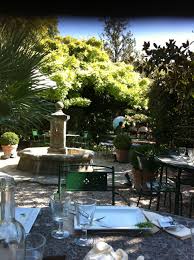 Le Jardin Du Quai A Perfect Spot For A Lazy Sunday Lunch After The Markets At Isle Sur La Sorgue Outdoor Decor Patio Outdoor