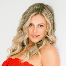 Abbie Ferris's Instagram, Twitter & Facebook