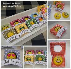 Lustige Emoji Goodies Geschenkideen Emoji Lustiges Emoji Und Schachteln Basteln