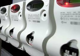 O eventuală scumpire a kilowattului va viza doar consumatorii care au energie de la unul dintre cei patru furnizori cantitatea de energie electrică care depășește limita de 60 kwh/luna se va plăti la prețul de 5.724 lei/kwh. Quanto Costa Un Kwh Tutti I Prezzi Soldioggi