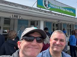 Delighted to see the legendary Jim Gilbert in my town for ice cream 🍦  Thank you for including me in your family ritual! We New Englanders bond  around ice cream favorites -