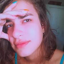 Caroline Moretti (@eufofaa)