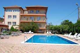 Guests staying at this apartment have access to a fully equipped kitchen. Hotel Tineret Cimas Eforie Nord Tarife Actualizate Informatii Cazare Galerie Foto