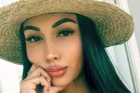 Slim santana buss it challenge tiktok twitter #bussit #slimsantana #bussitchallenge #whitebathrobe. Who Is Slim Santana Wikipedia Bio Age Buss It Challenge Photos 360dopes
