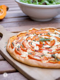 Schnelle Kurbis Ziegenkase Tarte Mit Honig Rosmarin Feiertaglich Das Schone Leben Rezepte Leckeres Essen Kurbisrezepte