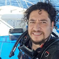 Yo reduciría la pregunta : ¿Se enamoran alguna vez?