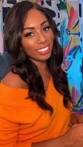 Leah Charles's Instagram, Twitter & Facebook