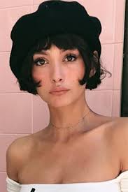 The French Bob Hair Trend Is A Cheekbone Skimming Hairstyle Glamour Uk