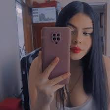 Derly Martinez's Instagram, Twitter & Facebook