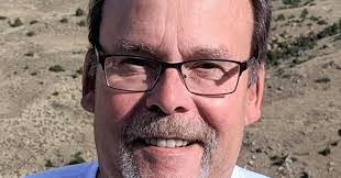 Walt Fox's Instagram, Twitter & Facebook